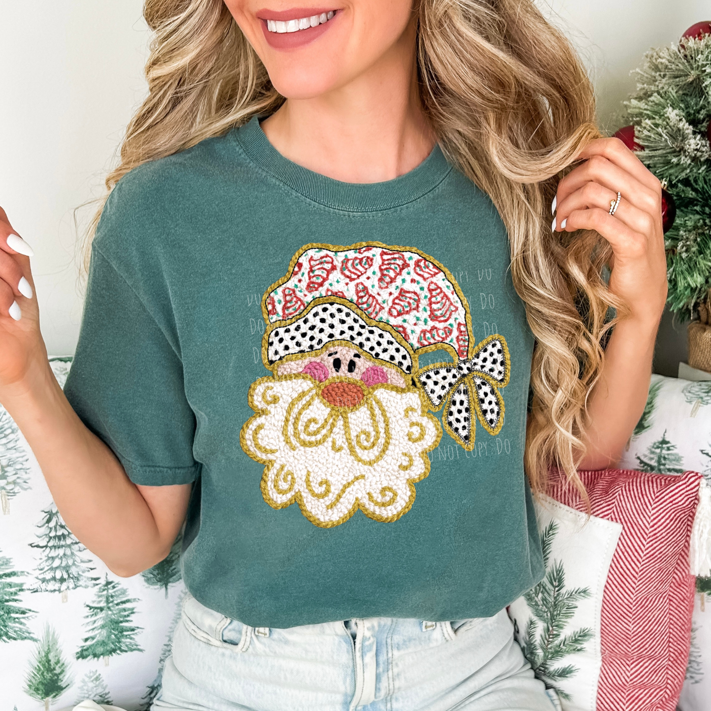 Faux Yarn Tree Cake Hat Santa