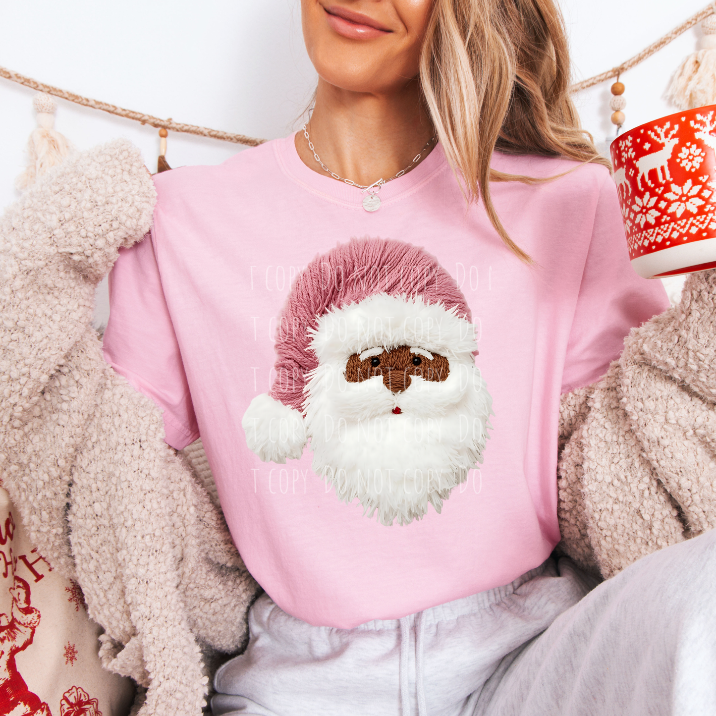 Faux Yarn Pink Hat Santa (dark skin)