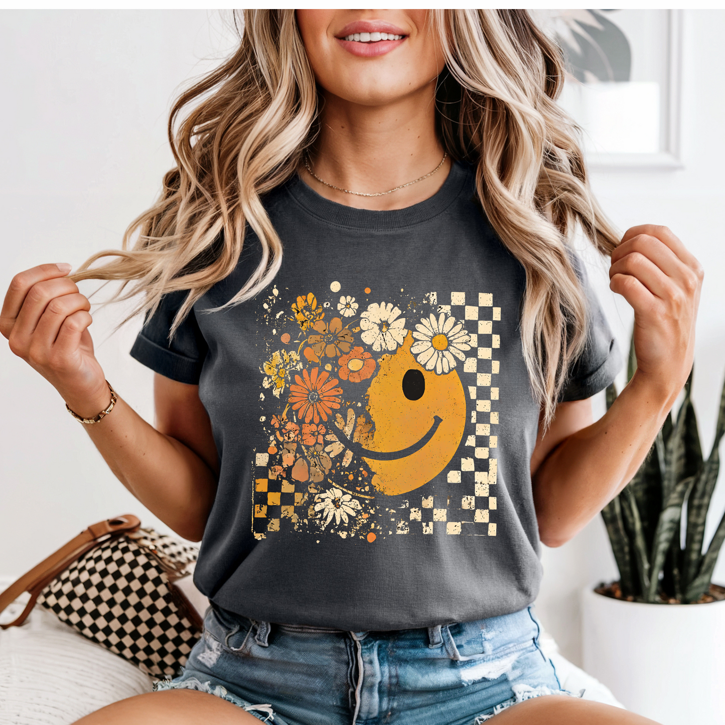 Vintage Floral Smile Checkered