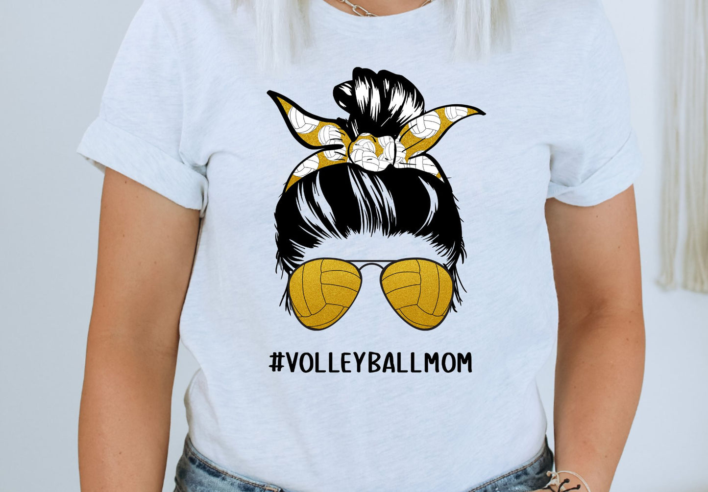 Messy Bun Vollyball Mom