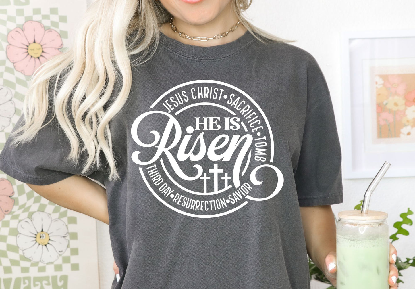 He Is Risen Circle (white)