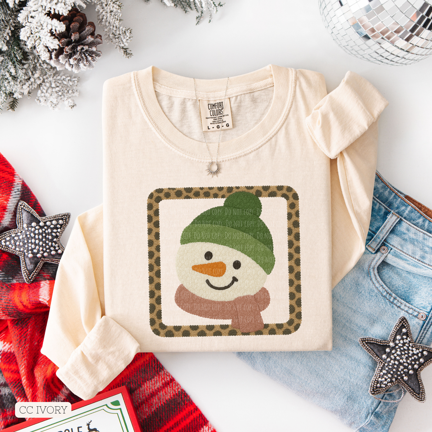 Faux Yarn Leopard Frame Snowman