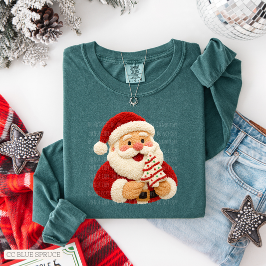 Faux Yarn Santa Tree Cake