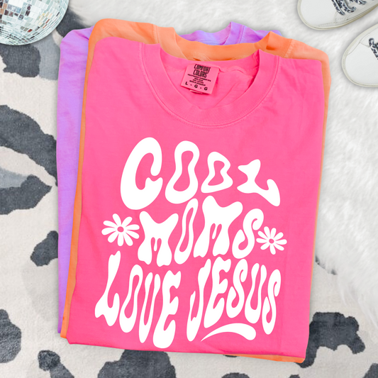 Cool Moms Love Jesus (white)